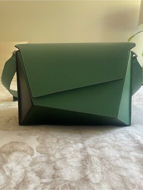 Mlouye Naomi Green Geometric Leather Crossbody Bag